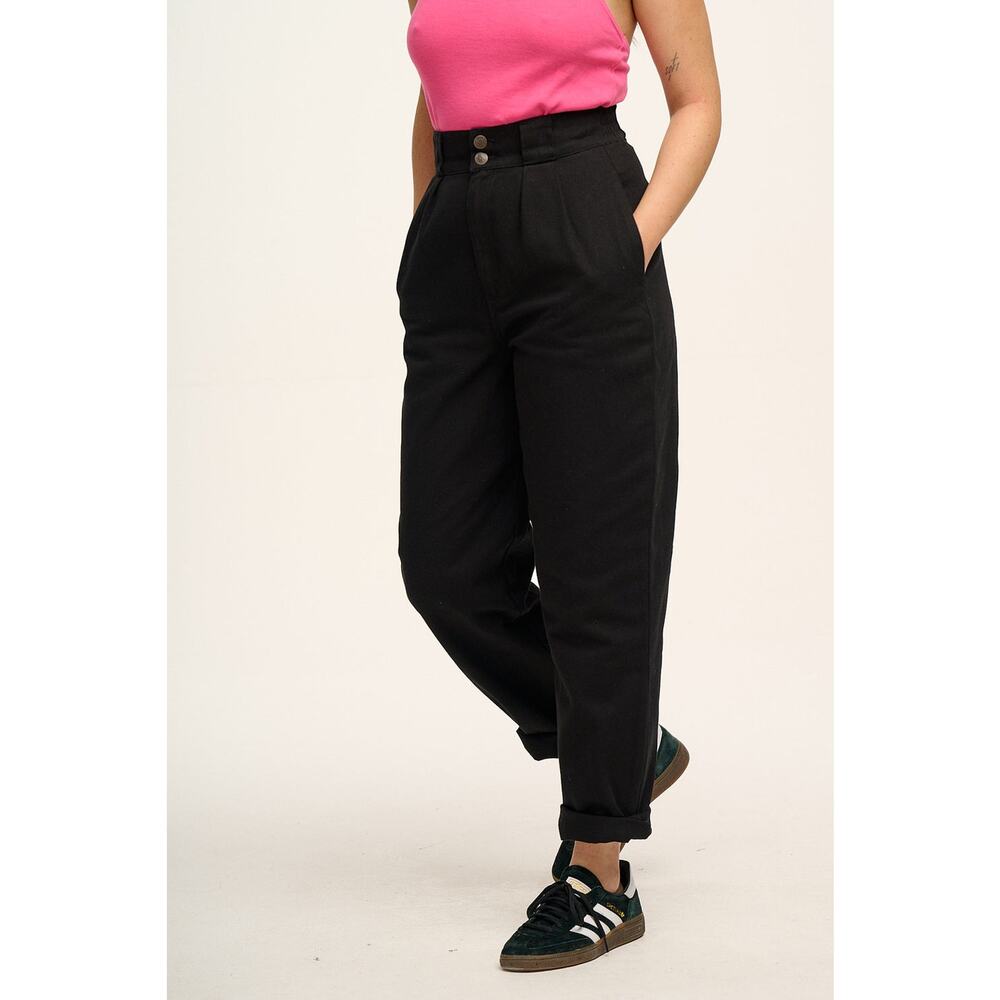 Lucy and Yak Addison 26X30 Tapered Jeans Black High Waist Cotton